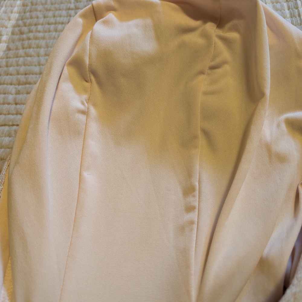 Thread & Supply Cream Top - Picture 9 of 10